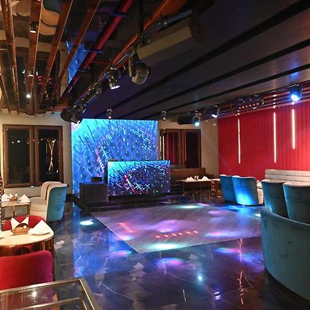 Hotel Radisson Blu Gorakhpur Zewnętrze zdjęcie