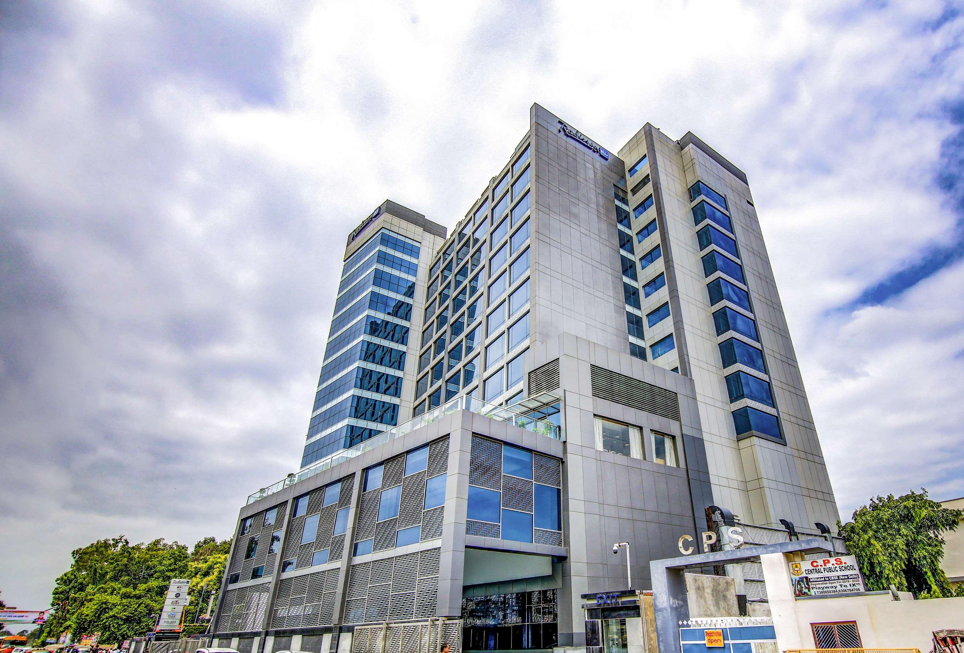 Hotel Radisson Blu Gorakhpur Zewnętrze zdjęcie