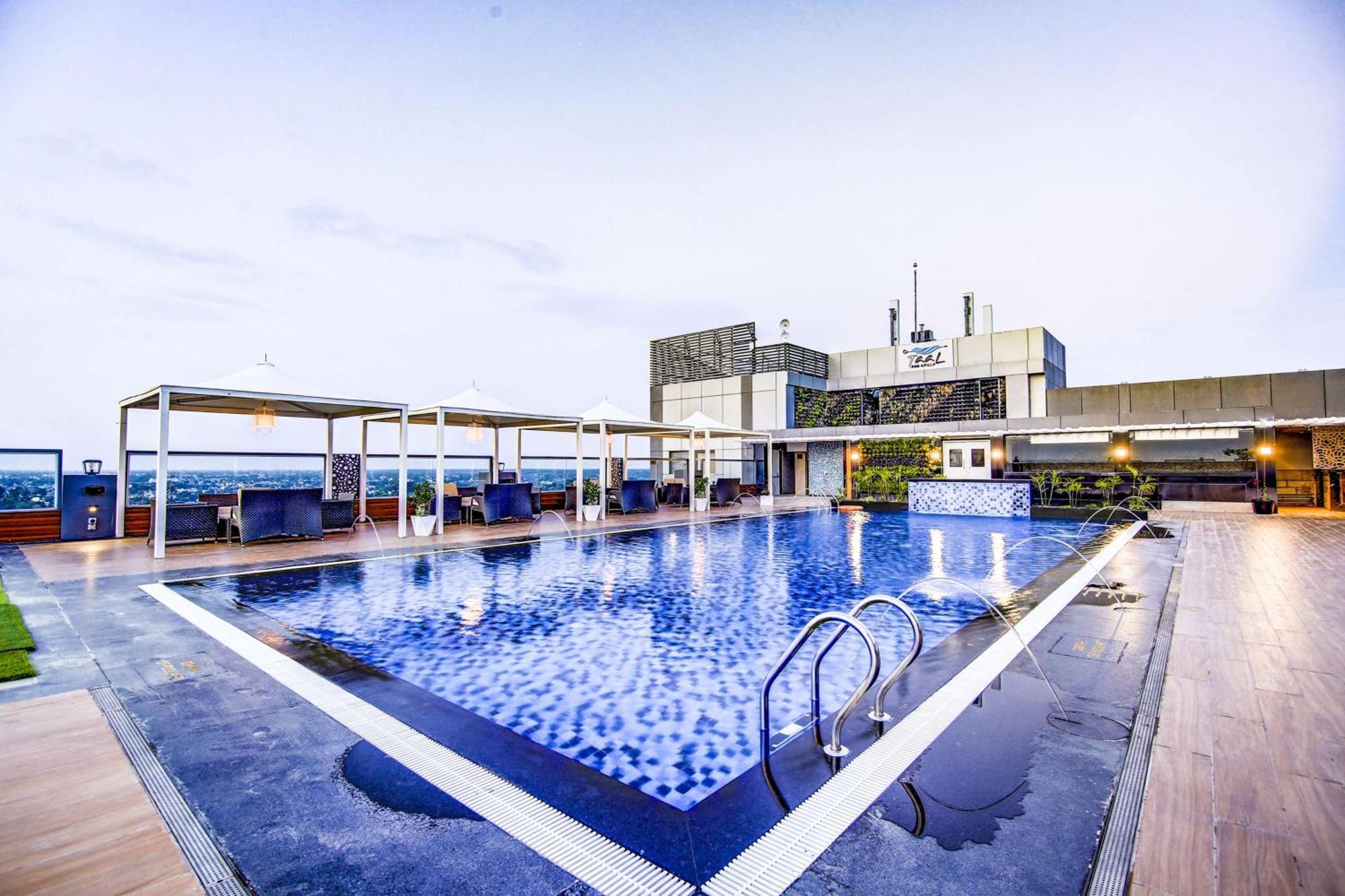 Hotel Radisson Blu Gorakhpur Zewnętrze zdjęcie